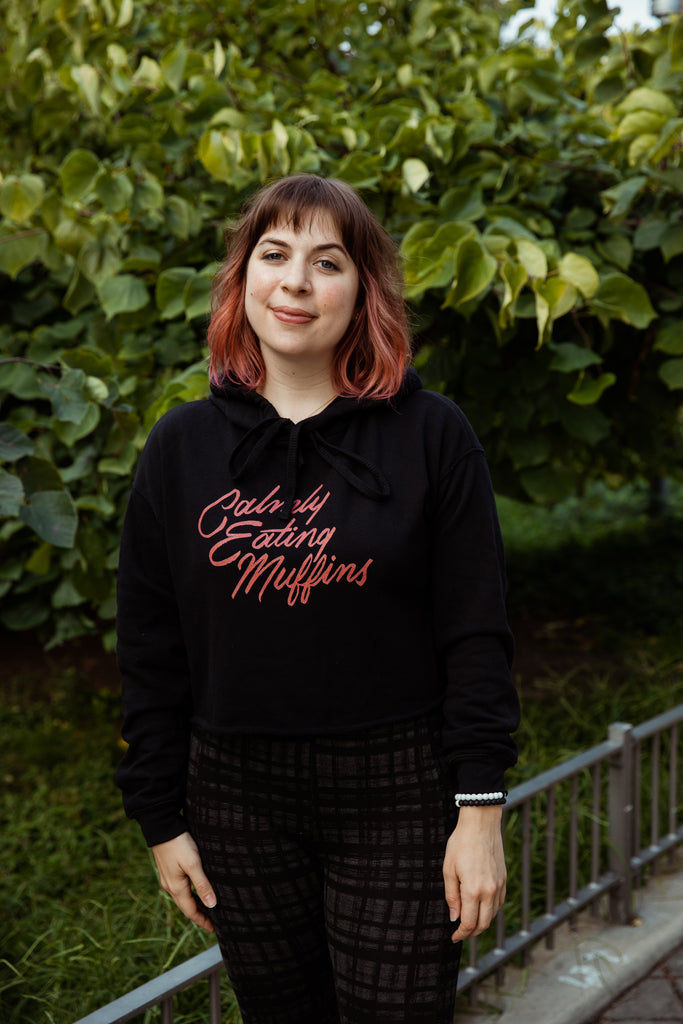 Calmly Eating Muffins Fitted Crop Hoodie | The Importance of Being Earnest