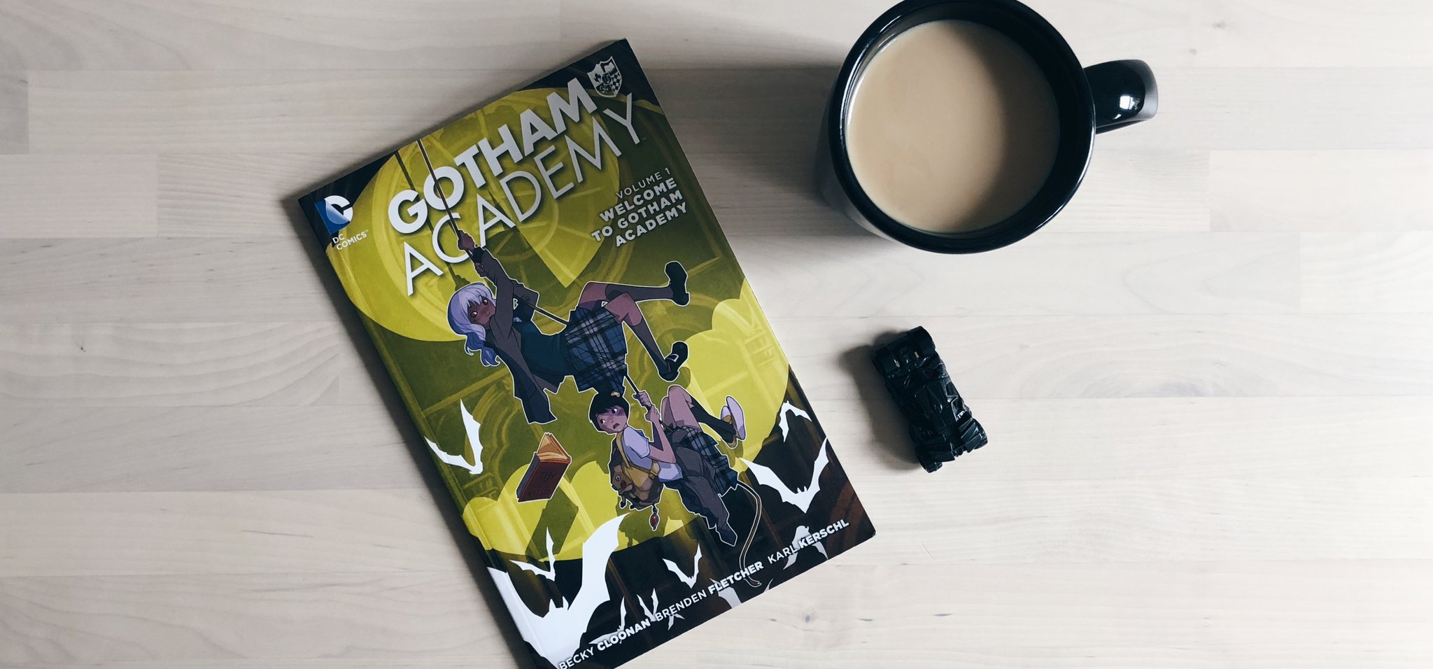 Coffee Break: Gotham Academy Volume One